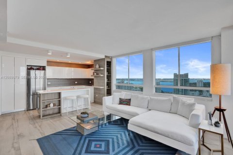 Condo in Miami Beach, Florida, 2 bedrooms  № 2399962 - photo 5