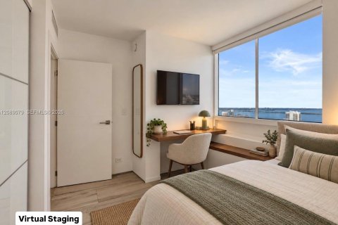 Condo in Miami Beach, Florida, 2 bedrooms  № 2399962 - photo 29