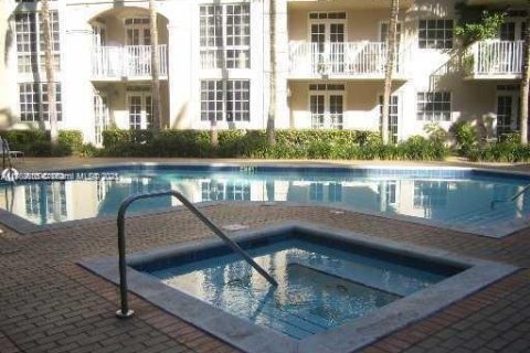 Copropriété à vendre à Coral Gables, Floride: 2 chambres, 84.54 m2 № 1863297 - photo 14