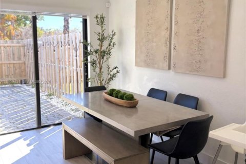 Купить таунхаус в Майами, Флорида 3 спальни, 116.69м2, № 2040312 - фото 6