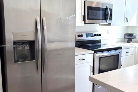 Купить таунхаус в Майами, Флорида 3 спальни, 116.69м2, № 2040312 - фото 3