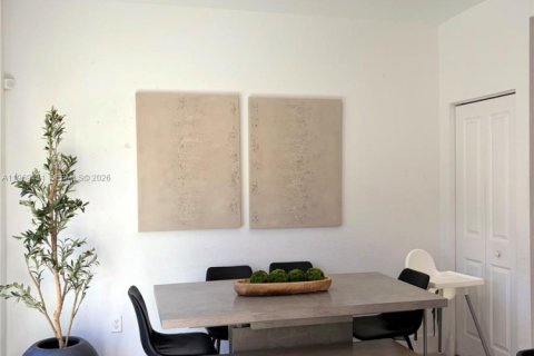 Купить таунхаус в Майами, Флорида 3 спальни, 116.69м2, № 2040312 - фото 14