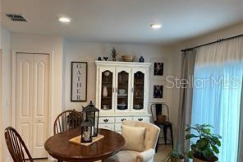 Townhouse in Lakeland, Florida 3 bedrooms, 164.53 sq.m. № 2102709 - photo 7