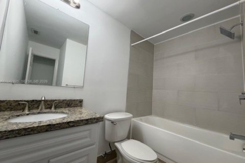 Townhouse in Coral Springs, Florida 3 bedrooms, 140.28 sq.m. № 2062022 - photo 18