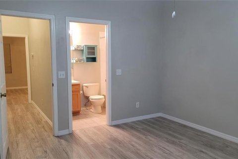 Townhouse in Bradenton, Florida 2 bedrooms, 100.33 sq.m. № 1856336 - photo 4