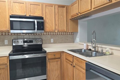 Townhouse in Bradenton, Florida 2 bedrooms, 100.33 sq.m. № 1856336 - photo 18