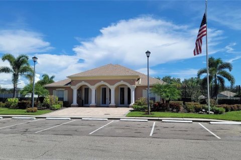 Townhouse in Bradenton, Florida 2 bedrooms, 100.33 sq.m. № 1856336 - photo 11