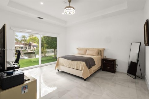 House in Fort Lauderdale, Florida 4 bedrooms, 288 sq.m. № 1475510 - photo 20