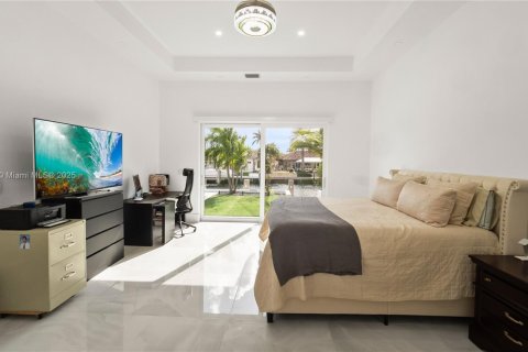 House in Fort Lauderdale, Florida 4 bedrooms, 288 sq.m. № 1475510 - photo 26