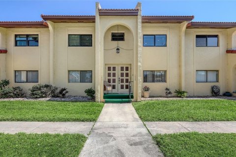 Condo in Bradenton, Florida, 2 bedrooms  № 1618926 - photo 3