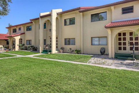Condo in Bradenton, Florida, 2 bedrooms  № 1618926 - photo 5