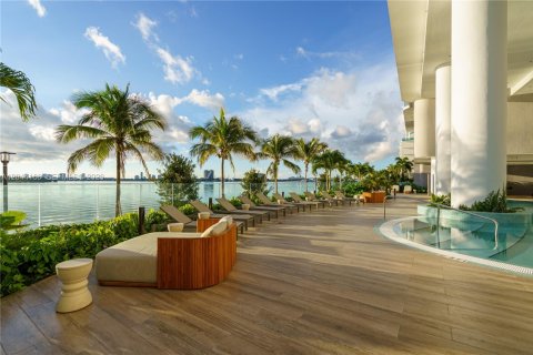 Condominio en Miami, Florida, 1 dormitorio  № 2251590