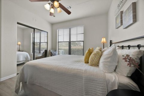 Condo in Davenport, Florida, 3 bedrooms  № 1733181 - photo 16