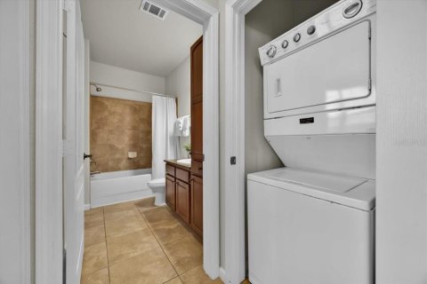 Condo in Davenport, Florida, 3 bedrooms  № 1733181 - photo 21