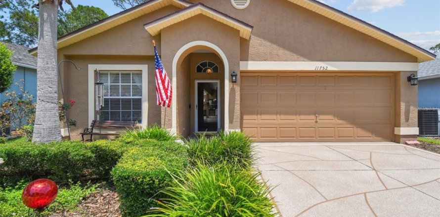 House in Hudson, Florida 3 bedrooms, 172.52 sq.m. № 1743305