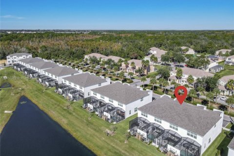Villa ou maison à vendre à Clermont, Floride: 3 chambres, 210.52 m2 № 2082570 - photo 3