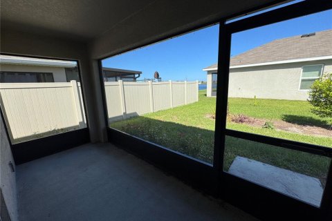 Villa ou maison à louer à Wimauma, Floride: 3 chambres, 140.84 m2 № 2428782 - photo 17