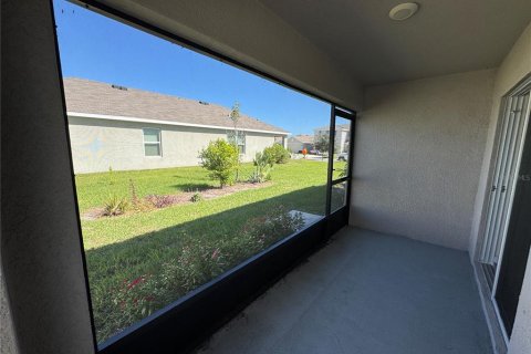 Villa ou maison à louer à Wimauma, Floride: 3 chambres, 140.84 m2 № 2428782 - photo 16