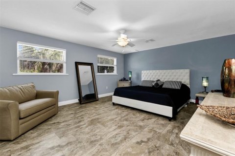 Villa ou maison à vendre à Punta Gorda, Floride: 4 chambres, 161.09 m2 № 2098134 - photo 12
