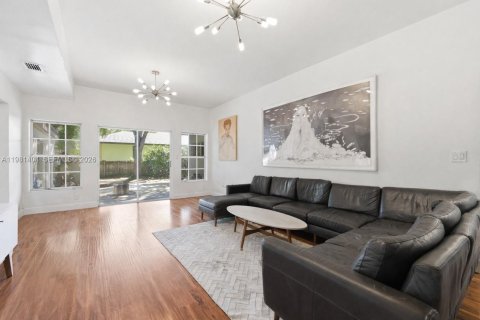 Купить виллу или дом в Майами, Флорида 4 спальни, 218.97м2, № 2052284 - фото 16