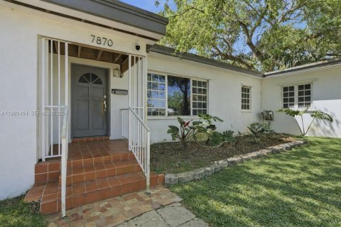 Купить виллу или дом в Майами, Флорида 4 спальни, 218.97м2, № 2052284 - фото 4