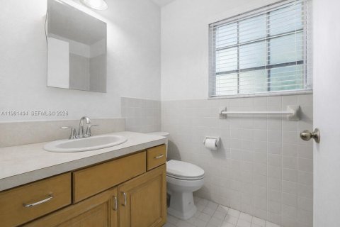 Купить виллу или дом в Майами, Флорида 4 спальни, 218.97м2, № 2052284 - фото 23