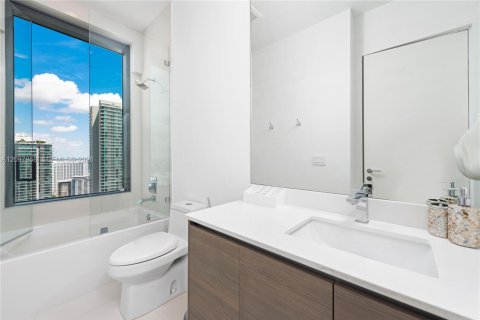 Condo in Miami, Florida, 4 bedrooms № 2399644 - photo 15