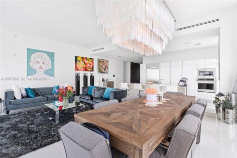 Condo in Miami, Florida, 4 bedrooms № 2399644 - photo 6