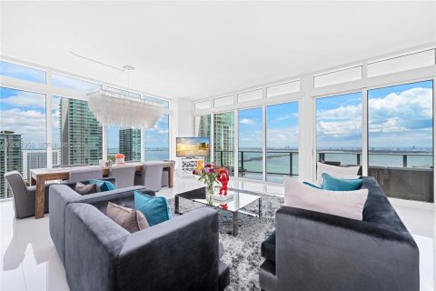 Condo in Miami, Florida, 4 bedrooms  № 2399644