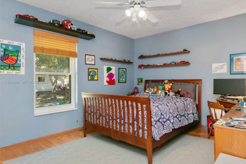 Casa en venta en Cutler Bay, Florida, 3 dormitorios, 187.38 m2 № 1993783 - foto 11