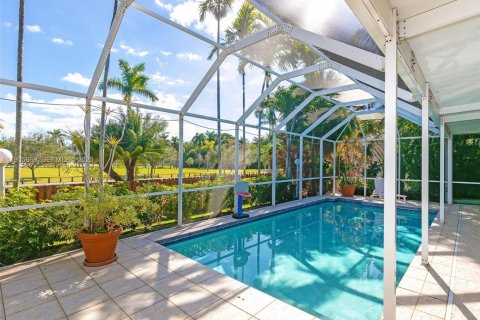 Casa en venta en Cutler Bay, Florida, 3 dormitorios, 187.38 m2 № 1993783 - foto 7