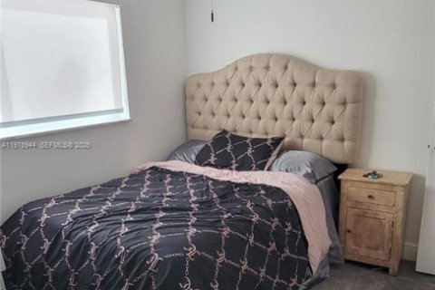 Adosado en venta en Miami, Florida, 3 dormitorios, 137.68 m2 № 2045013 - foto 19