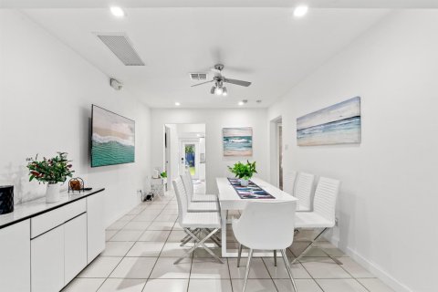 House in Fort Lauderdale, Florida 5 bedrooms, 164.62 sq.m. № 2153810 - photo 6