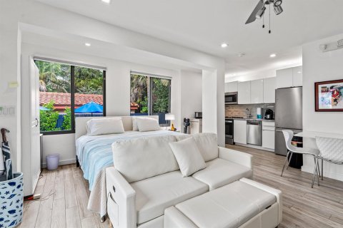 House in Fort Lauderdale, Florida 5 bedrooms, 164.62 sq.m. № 2153810 - photo 25