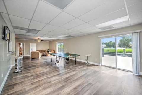 Villa ou maison à vendre à North Fort Myers, Floride: 6 chambres, 370.96 m2 № 2417033 - photo 5
