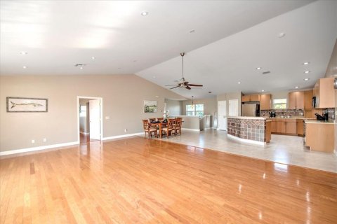 Villa ou maison à vendre à North Fort Myers, Floride: 6 chambres, 370.96 m2 № 2417033 - photo 23