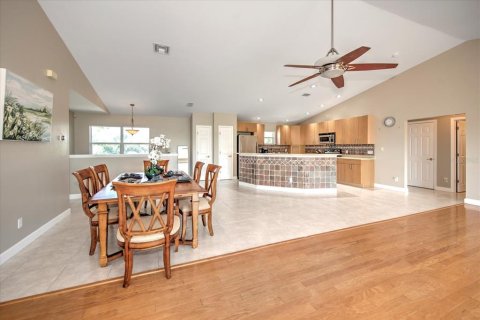 Villa ou maison à vendre à North Fort Myers, Floride: 6 chambres, 370.96 m2 № 2417033 - photo 24