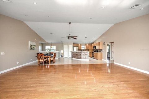 Villa ou maison à vendre à North Fort Myers, Floride: 6 chambres, 370.96 m2 № 2417033 - photo 19