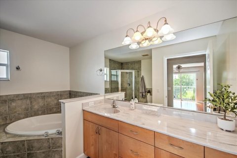 Villa ou maison à vendre à North Fort Myers, Floride: 6 chambres, 370.96 m2 № 2417033 - photo 27