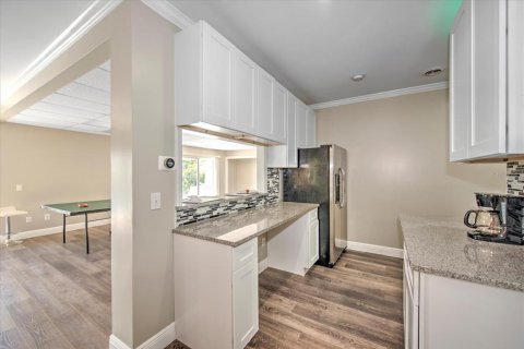 Villa ou maison à vendre à North Fort Myers, Floride: 6 chambres, 370.96 m2 № 2417033 - photo 9