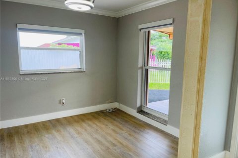 House in Miami Gardens, Florida 3 bedrooms, 111.48 sq.m. № 1930707 - photo 27