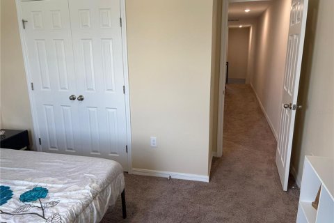Townhouse in Haines City, Florida 3 bedrooms, 143.26 sq.m. № 2213583 - photo 30