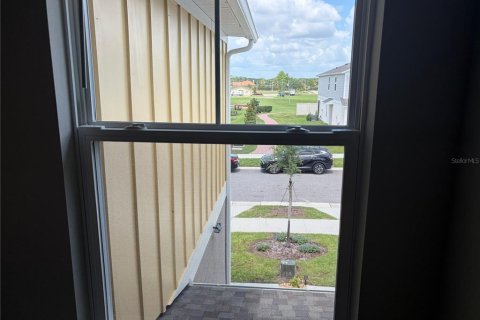 Townhouse in Haines City, Florida 3 bedrooms, 143.26 sq.m. № 2213583 - photo 28