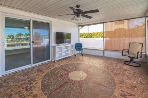 Villa ou maison à vendre à New Port Richey, Floride: 3 chambres, 151.34 m2 № 1544167 - photo 26