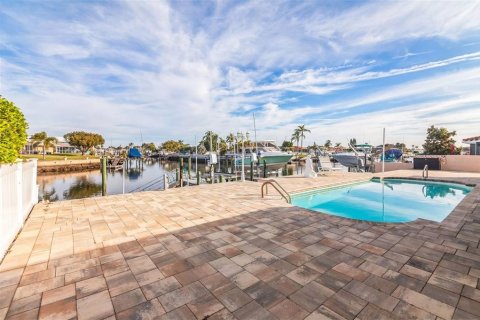 Villa ou maison à vendre à New Port Richey, Floride: 3 chambres, 151.34 m2 № 1544167 - photo 17