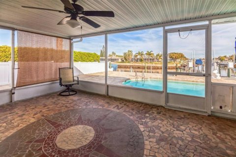 Villa ou maison à vendre à New Port Richey, Floride: 3 chambres, 151.34 m2 № 1544167 - photo 15