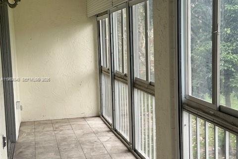 Condominio en venta en Coconut Creek, Florida, 1 dormitorio, 73.76 m2 № 2031227 - foto 8