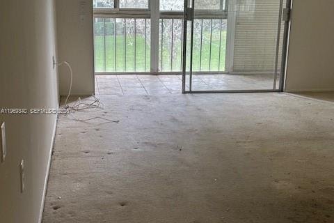 Condominio en venta en Coconut Creek, Florida, 1 dormitorio, 73.76 m2 № 2031227 - foto 7