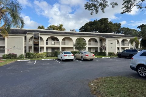 Condominio en Coconut Creek, Florida, 1 dormitorio  № 2031227