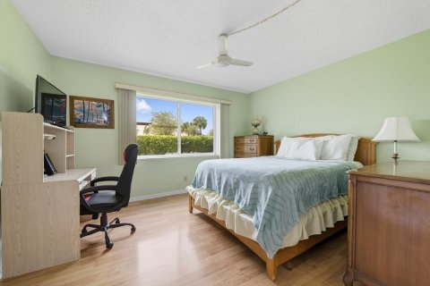 Condo in Palm Beach Gardens, Florida, 2 bedrooms  № 2241619 - photo 19